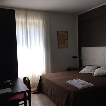 Itaka Bed & Breakfast ลาควิลา ภายนอก รูปภาพ